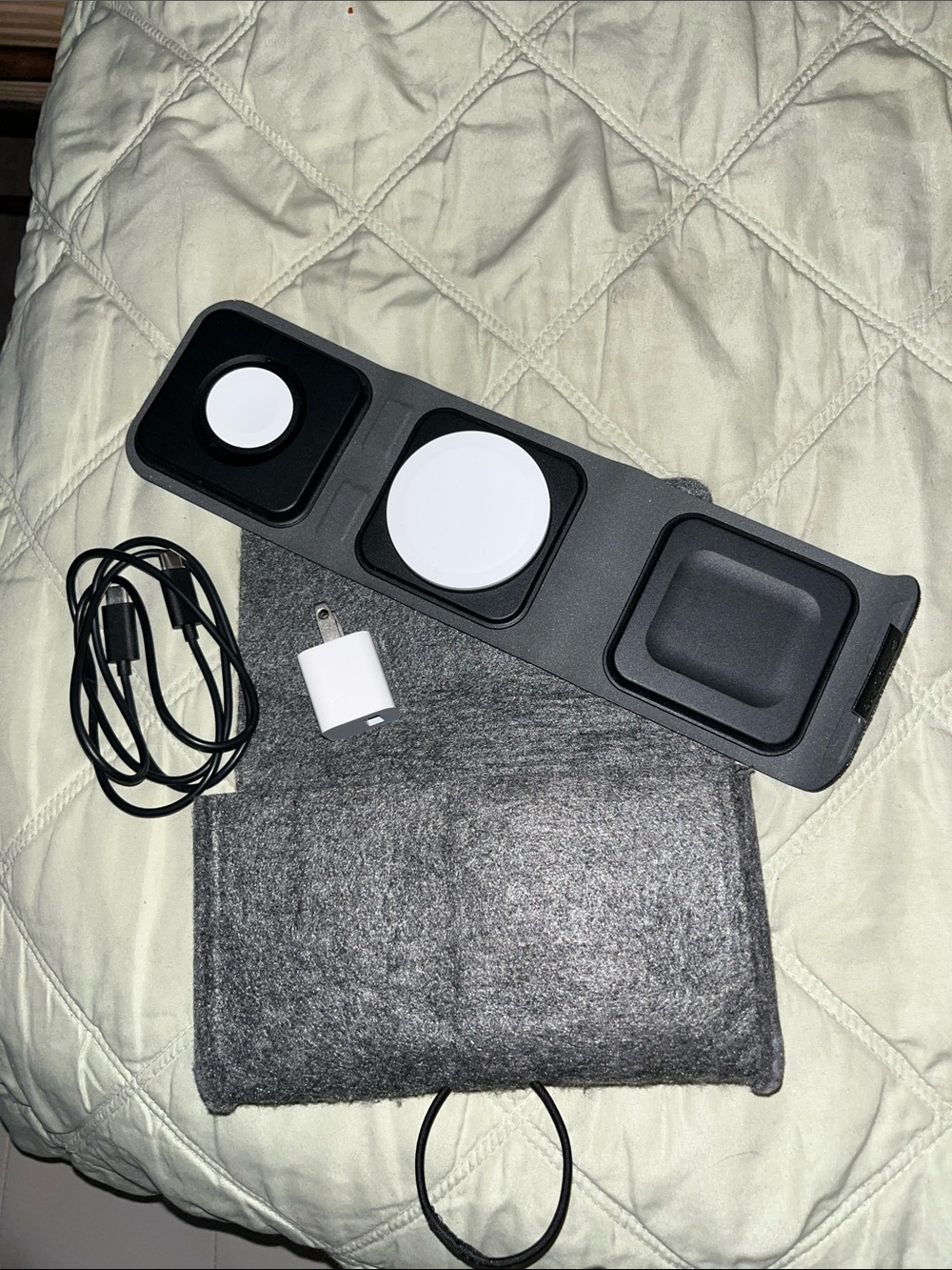 mophie Dark Gray Felt Roll Organizer